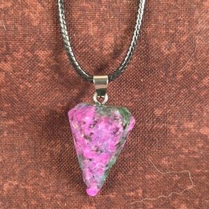 Elegant Pink and Green Pendant Necklace